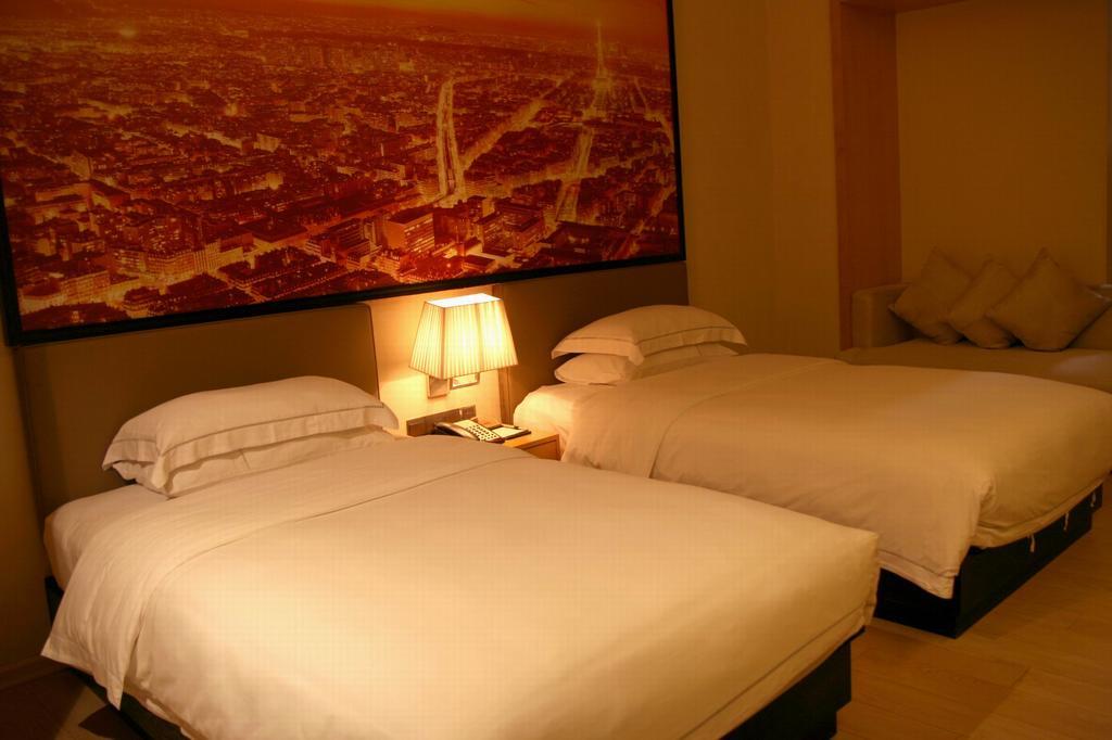 J-Hotel Canton Extérieur photo