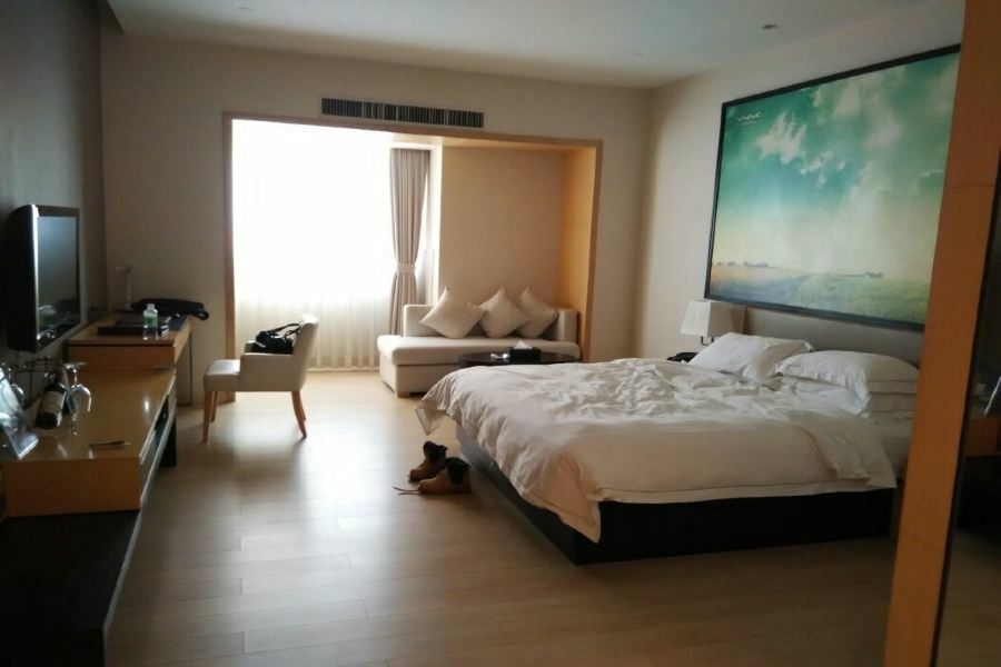 J-Hotel Canton Extérieur photo