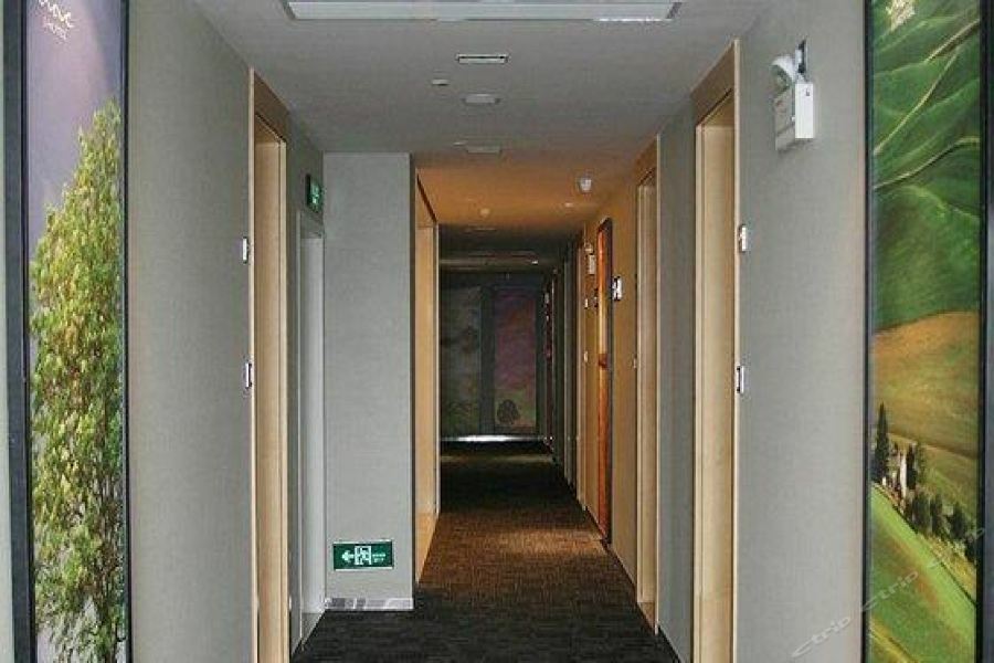 J-Hotel Canton Extérieur photo