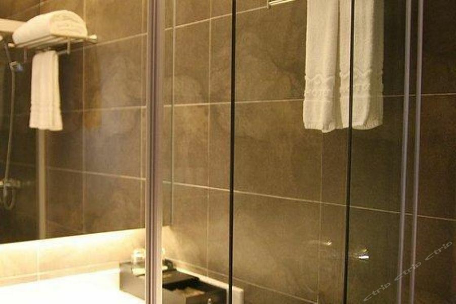 J-Hotel Canton Extérieur photo